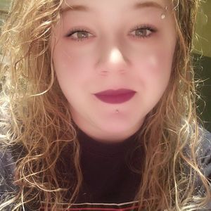 Meet your Posher, Cassandra